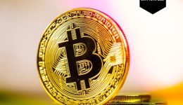 Bitcoin springt opnieuw hoger en Iraanse regering versluist miljoenen via crypto