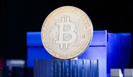 Microsoft’s grafiek is erg gevaarlijk. Voorbode van een AI en crypto crash?